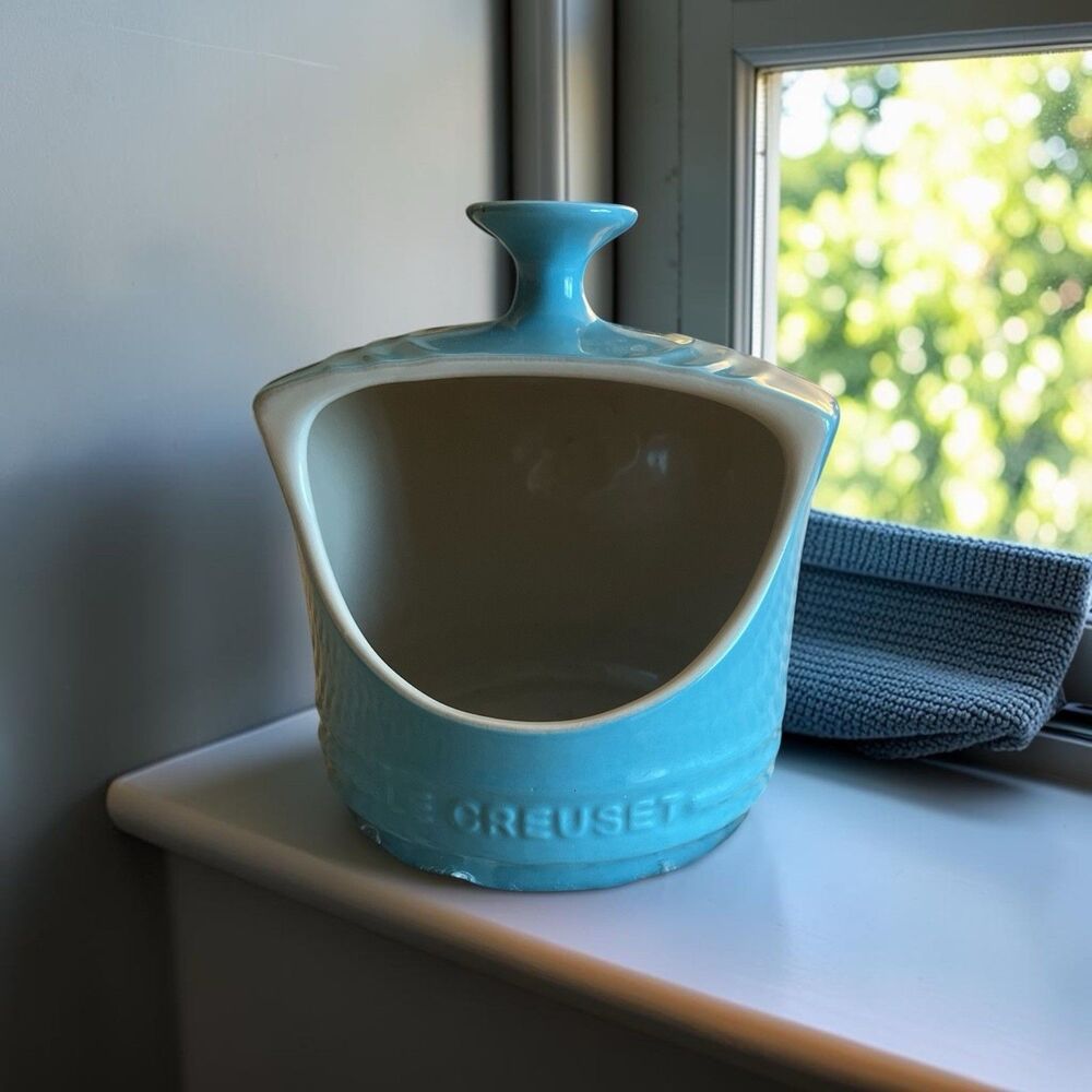 LE CREUSET Turquoise Blue 10 Oz Salt Crock Stoneware